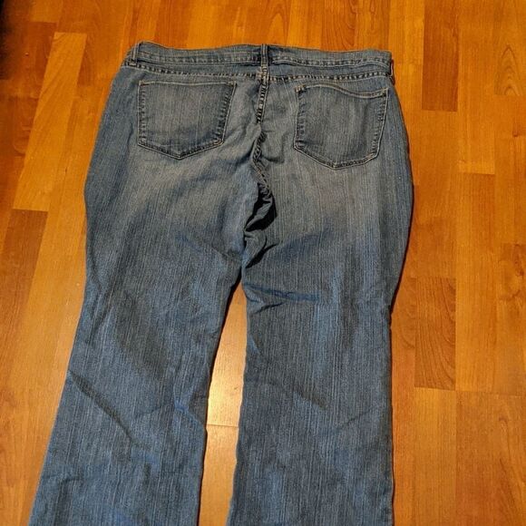 18S 18 short Old Navy women's denim jeans Flirt style comfy - Picture 5 of 9